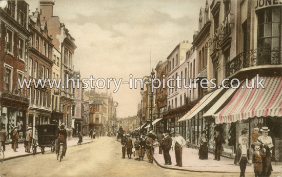 The High Street, Cheltenham, Gloucestershire. c.1915